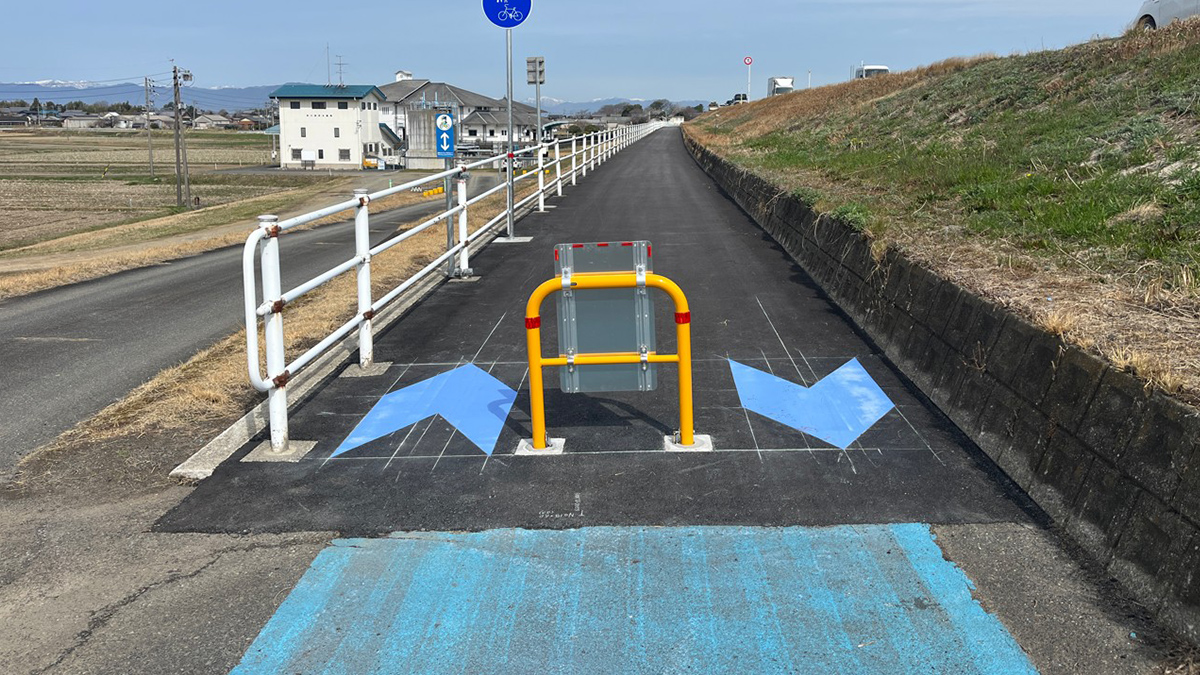 自転車道改修工事